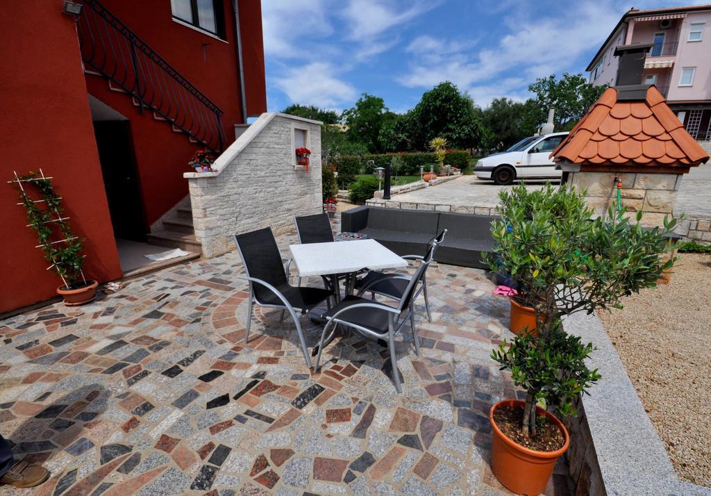 Jurica Apartments Novigrad Istria Exterior foto